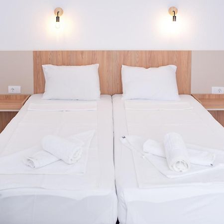 Nacional Motel เทรบินเย ภายนอก รูปภาพ